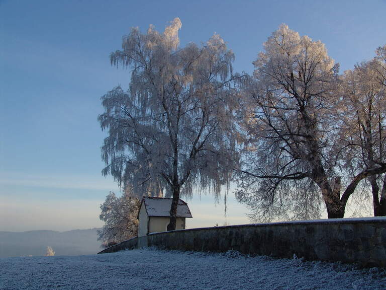 Kapelle im Winter Sonnenwaldregion Schöllnach